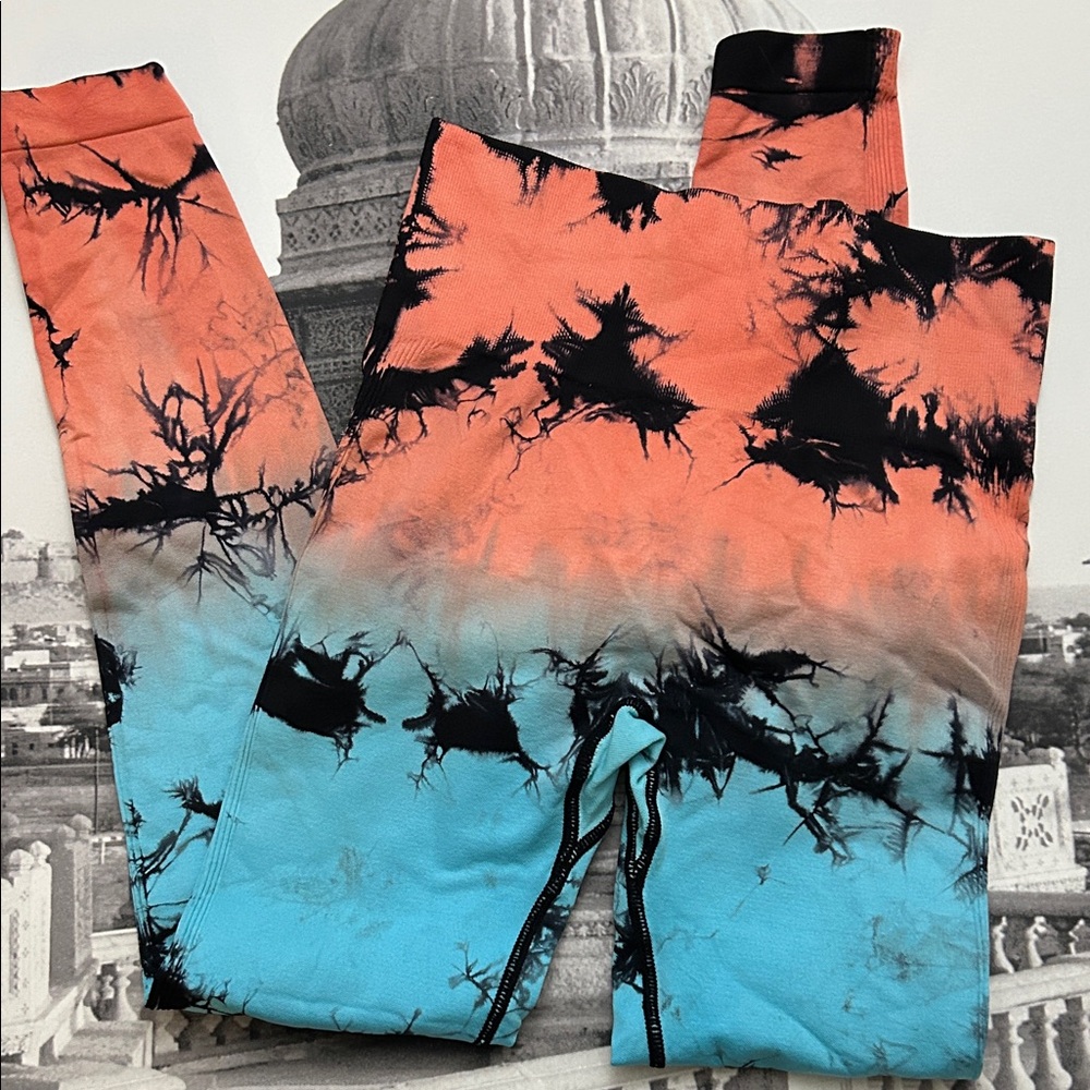 Tie-Dye Leggings - Mango- Black and Blue